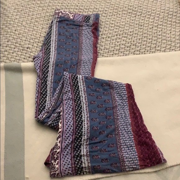 American Eagle Outfitters Pants - American Eagle bell bottom soft pants